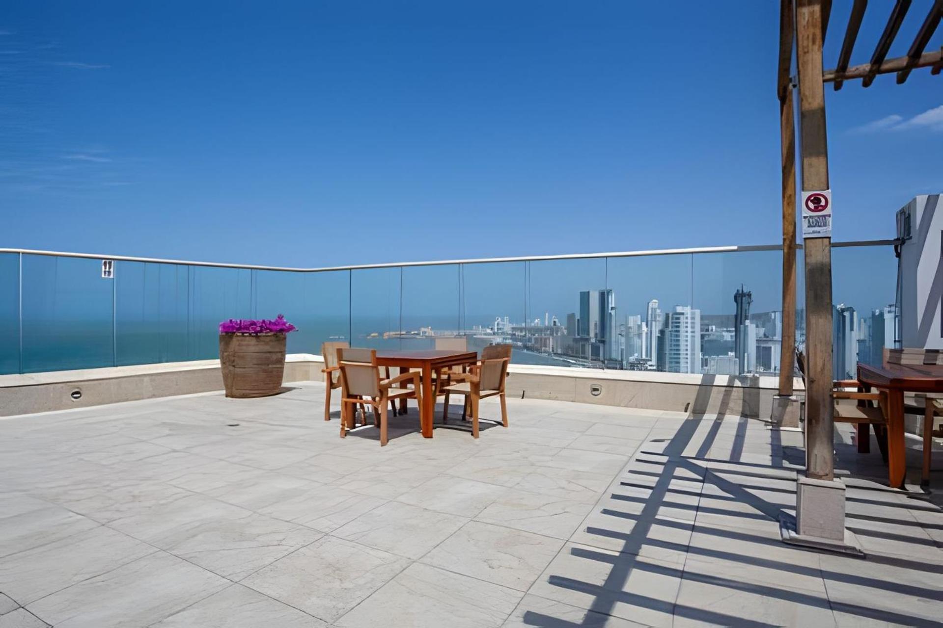 1705 Palmetto -17th Floor Palmetto